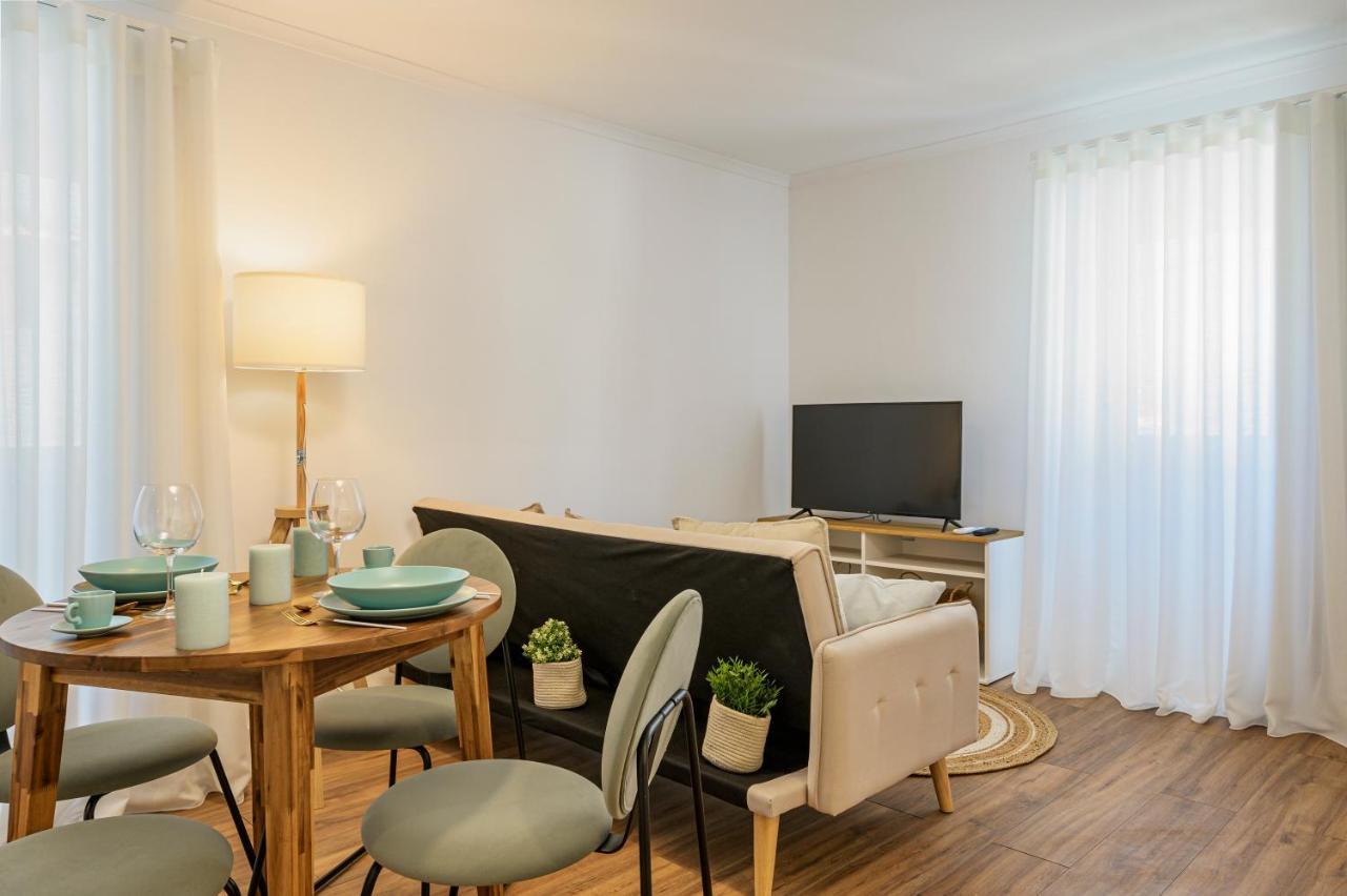 Chalet Marias - Parede Beach Apartments Bagian luar foto
